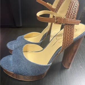 Stylish Blue and Brown Women's Heels Jessica Simpson size 10